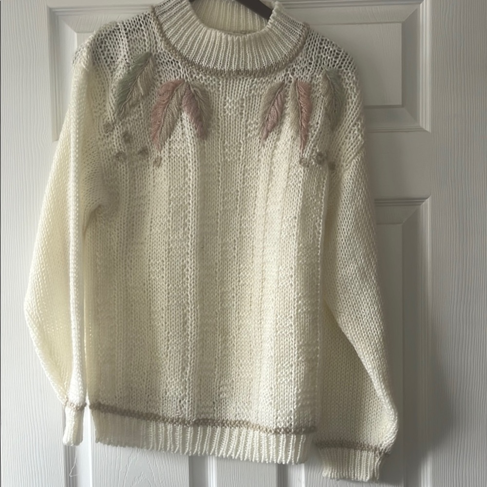 Vintage L.A. Blues | Cream Sweater with Feather Accents Sz M